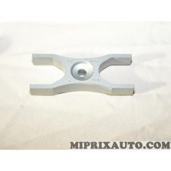 Etrier fixation injecteur carburant Volkswagen Audi Skoda Seat original OEM 04L130216 