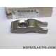 Etrier fixation injecteur carburant Opel Chevrolet original OEM 55580371 821019