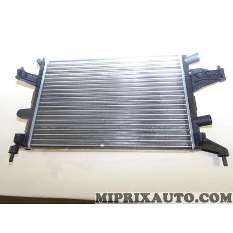 Radiateur de refroidissement moteur Opel Chevrolet original OEM 95513834 1300334 