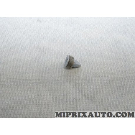 Taquet agrafe fixation revetement Volkswagen Audi Skoda Seat original OEM&nbsp;8P7839829 