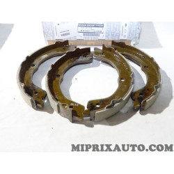 Jeu 4 machoires de frein Nissan Infiniti original OEM&nbsp;D40601LA6B D4060-1LA6B 