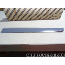 Baguette moulure de porte avant droite Jeep Dodge Chrysler original OEM&nbsp;60969378 pour jeep renegade partir de 2021 