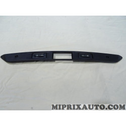 Revetement feu eclairage plaque immatriculation Volkswagen Audi Skoda Seat original OEM&nbsp;5N0827335J 