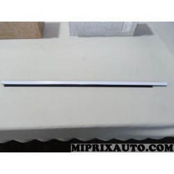 Joint leche vitre de porte avant gauche Renault Dacia original OEM 808333677R 