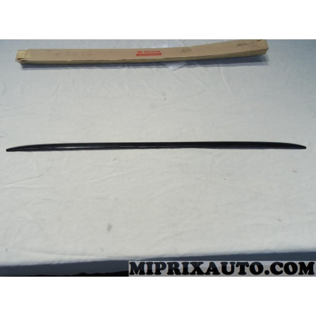 Baguette revetement hayon de coffre Toyota Lexus original OEM PW405-02000-CA PW40502000CA pour toyota auris de 2012 à 2015 