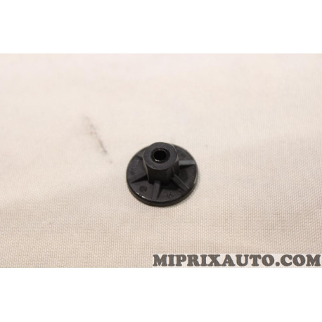 Ecrou fixation pare-boue passage de roue Volkswagen Audi Skoda Seat original OEM&nbsp;N90757901 