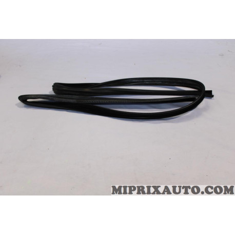 Joint vitre de porte Ford original OEM 1708697 