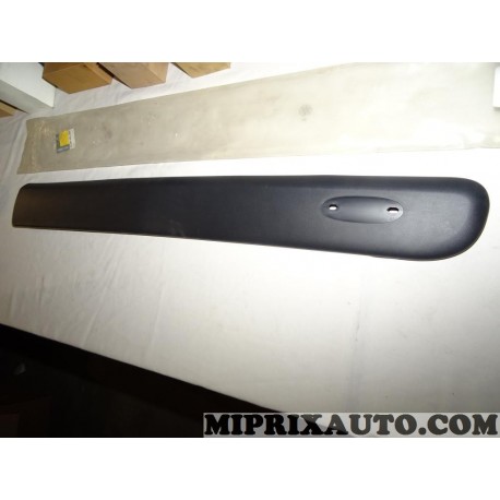 Baguette moulure de porte portiere Renault Dacia original OEM 8200389343