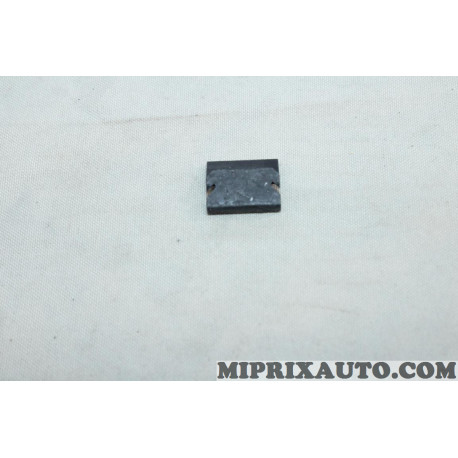Agrafe attache fixation pareboue passage de roue Ford original OEM 1424928 