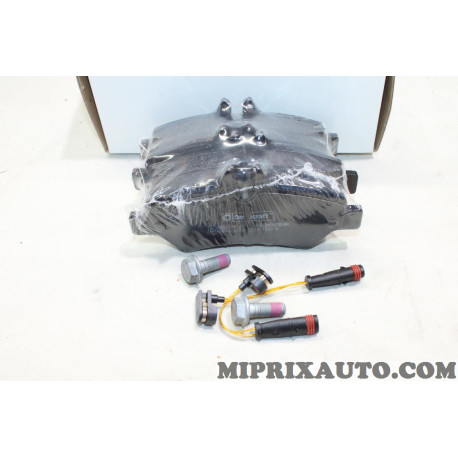 Jeu 4 plaquettes de frein Omnicraft Volkswagen Audi Seat Skoda original OEM 2135644 HAMJ2M007BCAA GDB1697 pour mercedes 