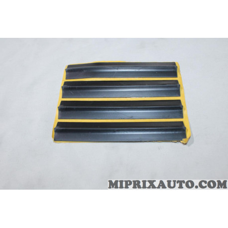 Jeu 4 moulures baguette Ford original OEM 101792-5 T0071053130 174743 