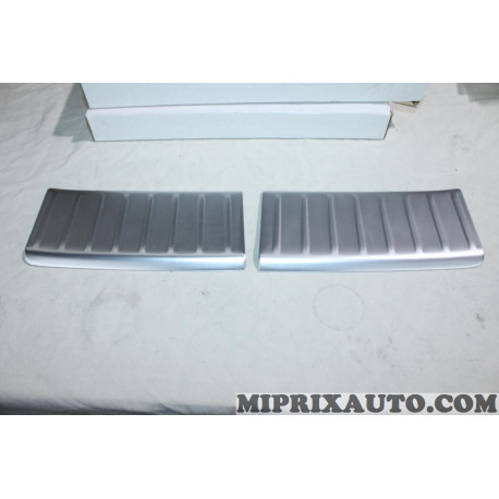Jeu 2 seuils hayon de coffre Nissan Infiniti original OEM KE9676P0001 KE967-P0001 