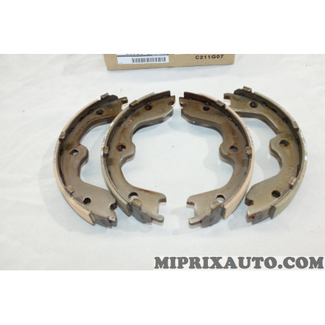 Jeu 4 machoires de frein arriere Nissan Infiniti original OEM 440608J00K 44060-8J00K 