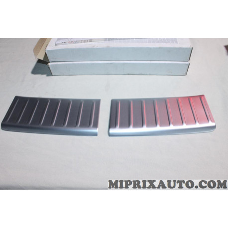 Jeu 2 seuils protection hayon de coffre Nissan Infiniti original OEM KE9676P0001 KE967-P0001 