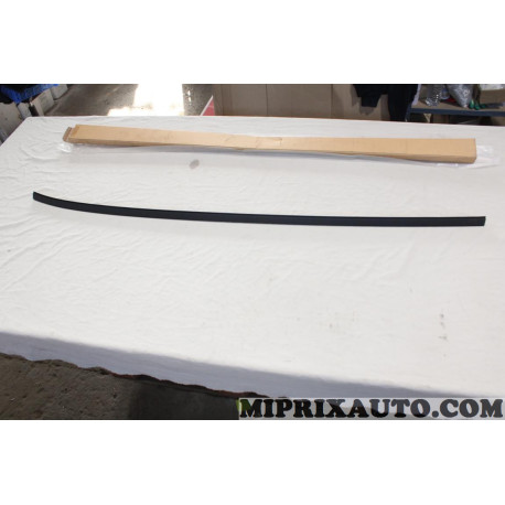 Baguette moulure de toit Nissan Infiniti original OEM 73852JD000 73852-JD000 