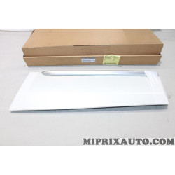 Baguette moulure aile arriere gauche Nissan Infiniti original OEM 82871HV13C 82871-HV13C 