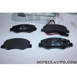 Jeu 4 plaquettes de frein Nissan Infiniti original OEM 4406000Q2J 44060-00Q2J 