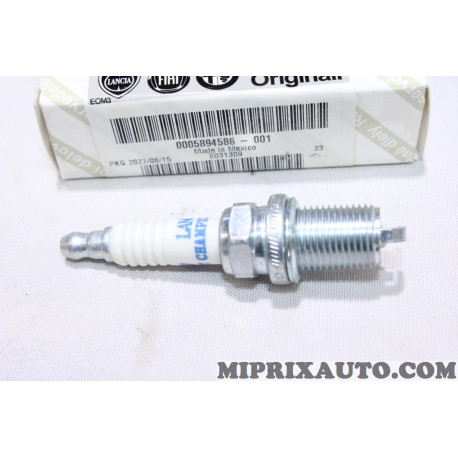 Lot 2 bougies allumage Fiat Lancia Alfa Romeo original OEM 5894586 