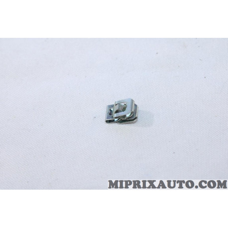 Agrafe clip attache prisonnier fixation revetement Volkswagen Audi Skoda Seat original OEM WHT008949 