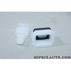 Agrafe attache taquet fixation panneau de porte Renault Dacia original OEM 748160001R 