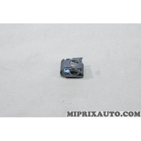 Ecrou prisonnier de fixation revetement Renault Dacia original OEM 7703046149 