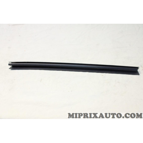 Joint leche vitre de porte Renault Dacia original OEM 823303093R 