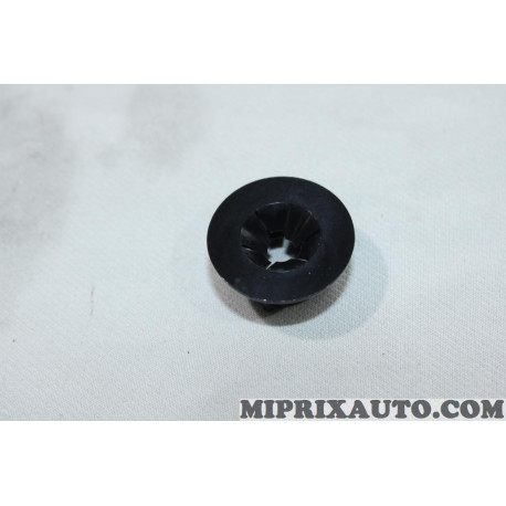 Douille agrafe attache fixation de revetement Hyundai Kia original OEM 8412436000 84124-36000 