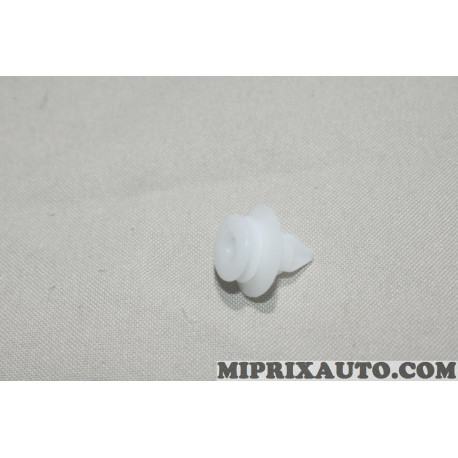 Agrafe attache clip fixation revetement Volvo original OEM 30640607 