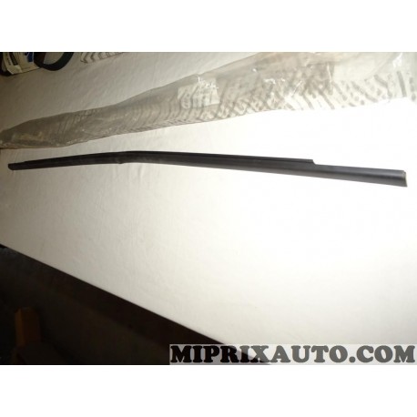 Joint leche vitre porte portiere (1 pliure voir photo sans reclamation) Fiat Alfa Romeo Lancia original OEM 51965557 