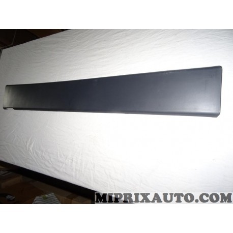 Baguette moulure carrosserie (plusieurs erraflures) Fiat Alfa Romeo Lancia original OEM 735437925 