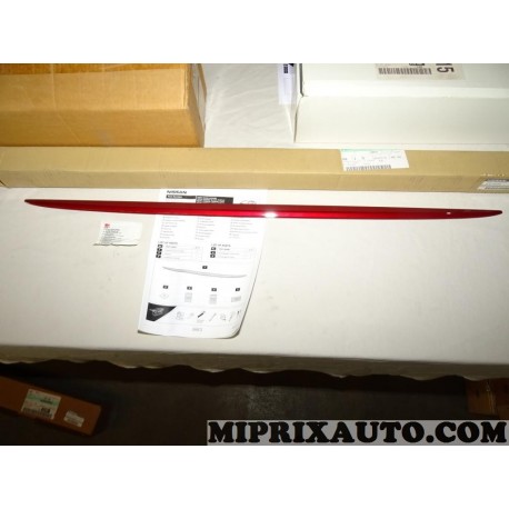 Baguette moulure rouge sport hayon de coffre Nissan Infiniti original OEM KE7913V020RD KE791-3V020-RD 